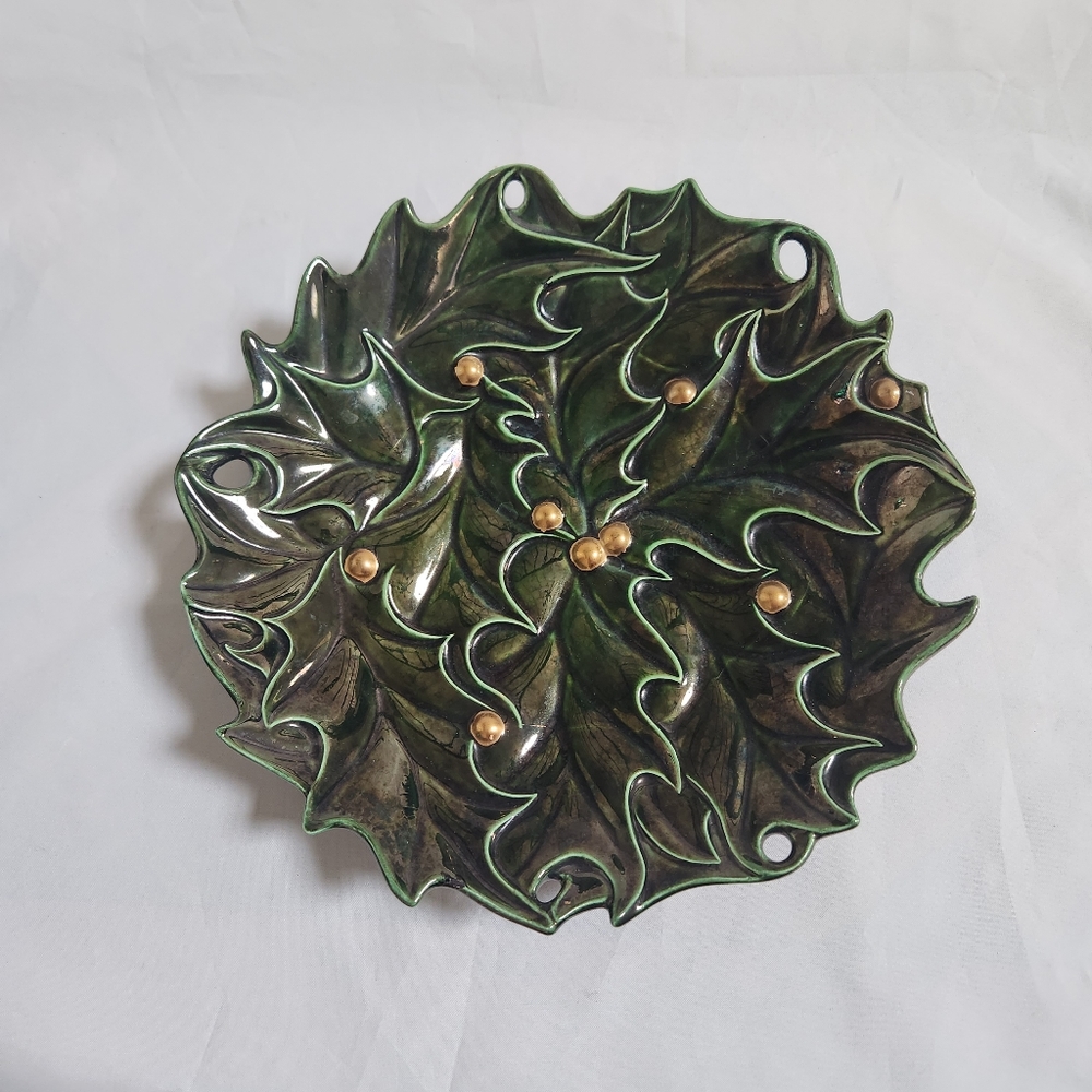 Vintage Atlantic Mold Holly Berry Christmas Plate Dish READ